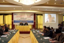 Photo of The Renowned French Analyst Alain Gresh Speaking to Gaza via Skype
