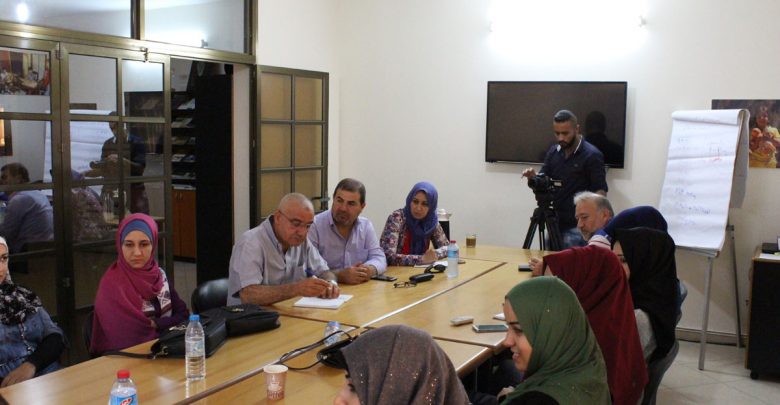 صورة جلسة تقييمية لمشروع “تشجيع رواد الأعمال الشباب في غزة لخلق مجتمع ريادي”