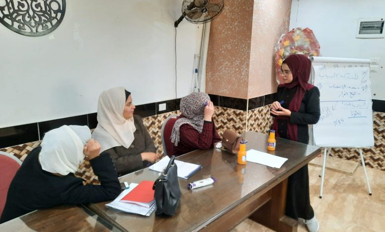 صورة “قضايا الديمقراطية وحقوق الإنسان” لقاءات توعوية تنفذها بال ثينك في محافظات قطاع غزة